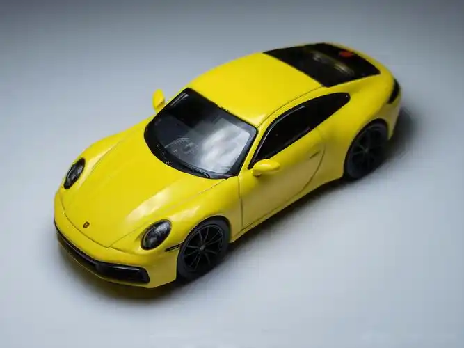 64比例车模#每日一小车# 打卡第9天 minigt 252 保时捷911 ca