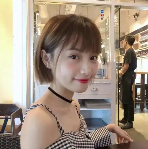 林小宅衣品清新又高级,又纯又欲直男斩,清纯风穿搭好养眼