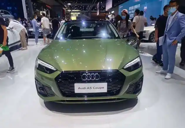 2021成都车展奥迪a5彩色先享版亮相