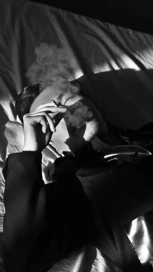 胡歌荷尔蒙爆棚烟雾中,高清图片,手机锁屏桌面-壁纸族