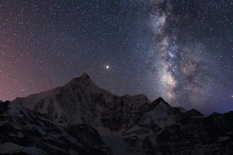 梅里雪山星空