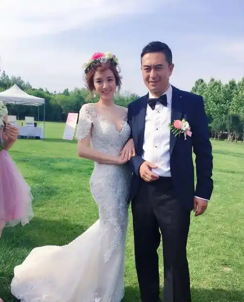 王晓晨:漂亮到能把张嘉译"迷倒"的她,却说自己曾经很自卑_观众_小米