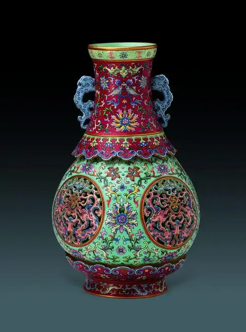 镂空转心瓶是唐英迎合乾隆皇帝发明的瓷器|陶瓷,瓷器鉴赏知识|样子