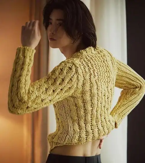 李钟硕肌肉线条完美腿长腰细禁欲可爱随时切换