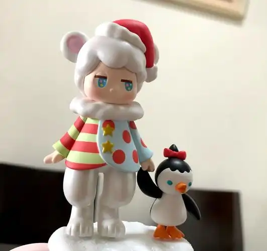 娃娃们 泡泡玛特,圣诞树