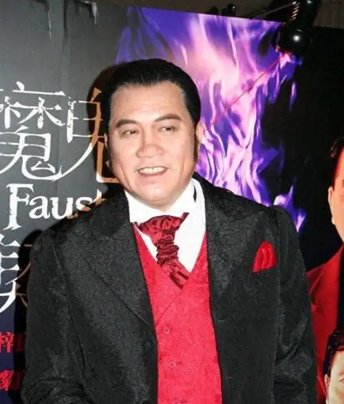 的刘德华,周星驰等人,如今依然蒸蒸日上,为什么万梓良却沦落至此呢?