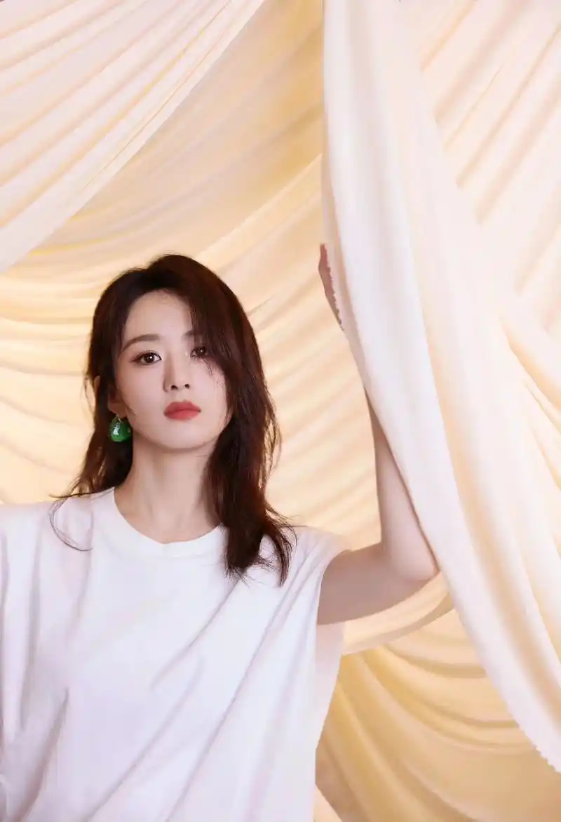 赵丽颖 工作室今天得加鸡腿!#电影乔妍的心事 #赵丽颖 - 抖音