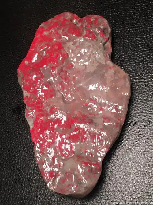 收藏级昌化鸡血石开窗原石,1108克