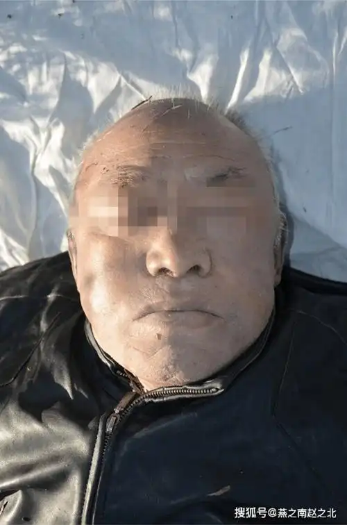 保定一河中发现男尸,警方查找尸源