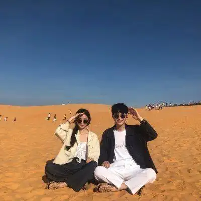 高清一对两张恩爱情头图片 唯美浪漫真人情侣微信头像大全_情侣头像