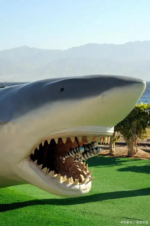 巨齿鲨2深渊上映,引发网友热议