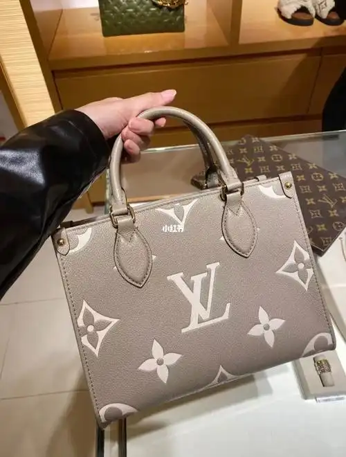 心动lv大象灰onthego好乖