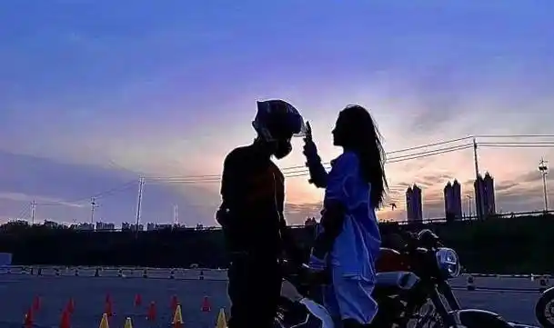 杜海涛凌晨卡点晒合照为沈梦辰庆生,网友看后赞叹:涛哥这么瘦了?