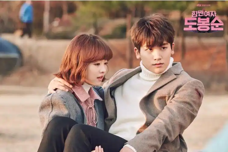 大力女子都奉顺