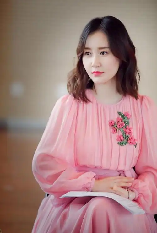 女艺人舒畅35岁无人敢娶的单身原因