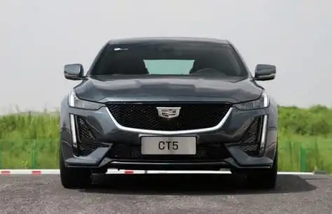 综上所述,凯迪拉克ct4以其优雅的外观造型,奢华的内饰设计和卓越的