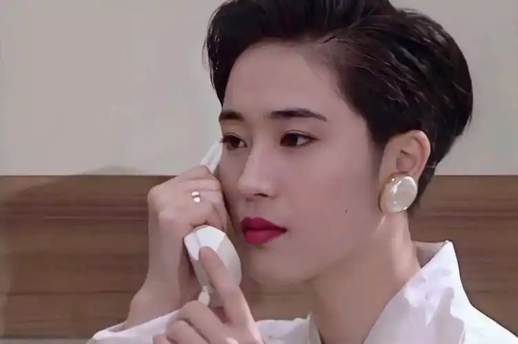 香港tvb的8位"短发女神",个个精致英气,这才是又美又飒_腾讯新闻