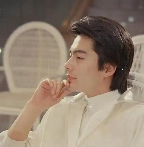 许亚军个人资料许亚军到底在享受什么