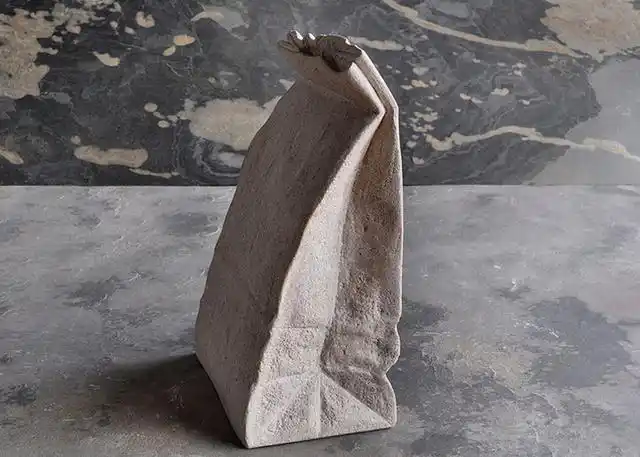 石头雕刻的艺术品!