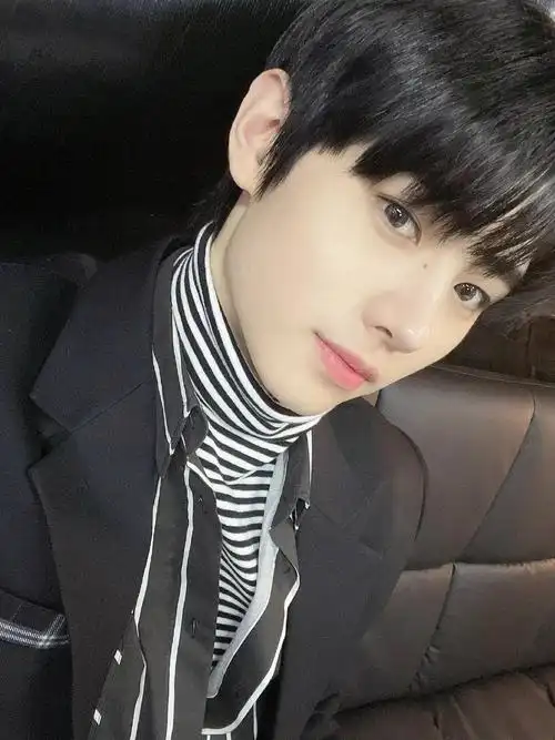 男爱豆自拍正面教材