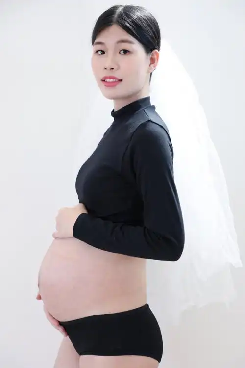 啦~这个宝宝的到来真的是让我特别开心,当时看到可丽蓝显示怀孕2-3周