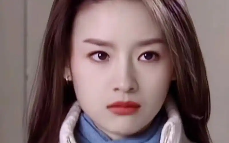 董洁年轻时的盛世美颜,美得就像最纯洁百合花一样呢.