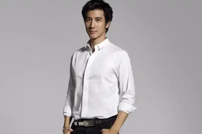 田馥甄的葱2017-10-22二哥加油~近日,王力宏接受了新浪娱乐的访问