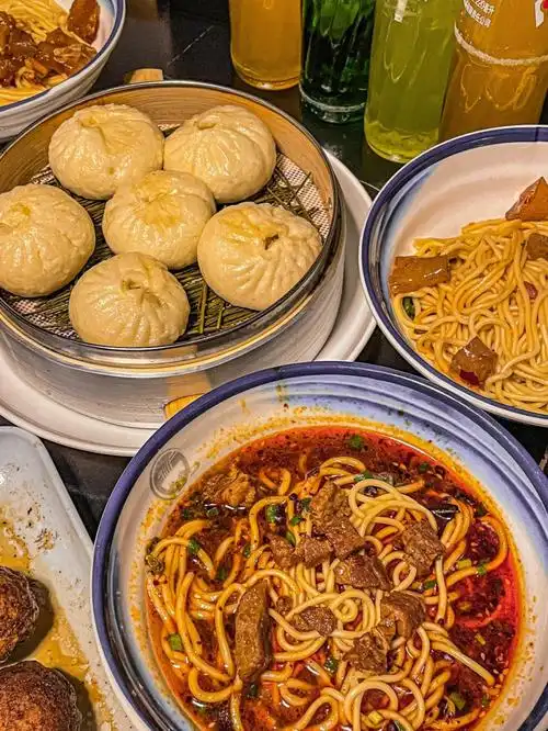 洛阳美食这家牛肉面我能一口气炫两碗