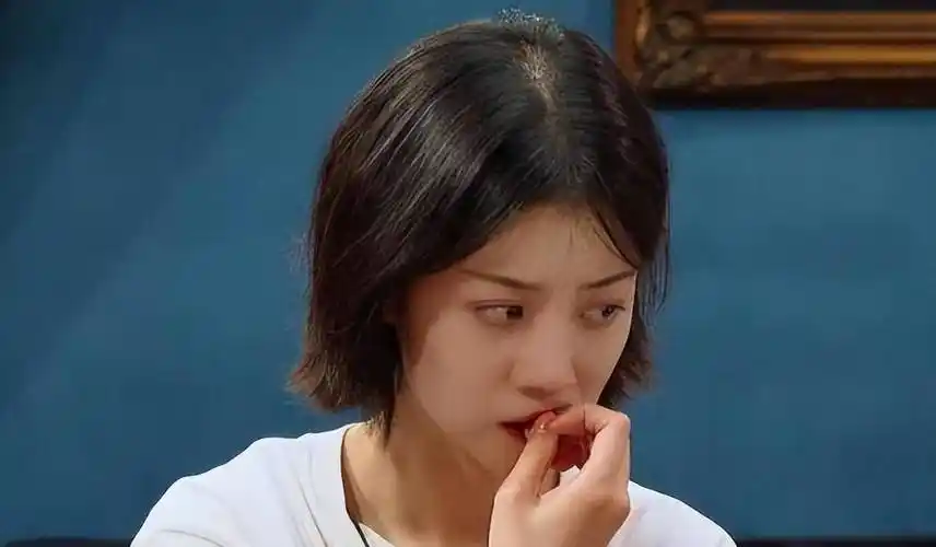 明明都是主角,却死活捧不红!