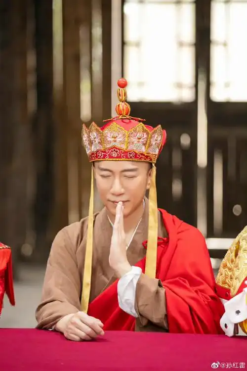 孙红雷出发录制萌探3##孙红雷修图怕女儿认不出#孙红雷|萌探探探案3