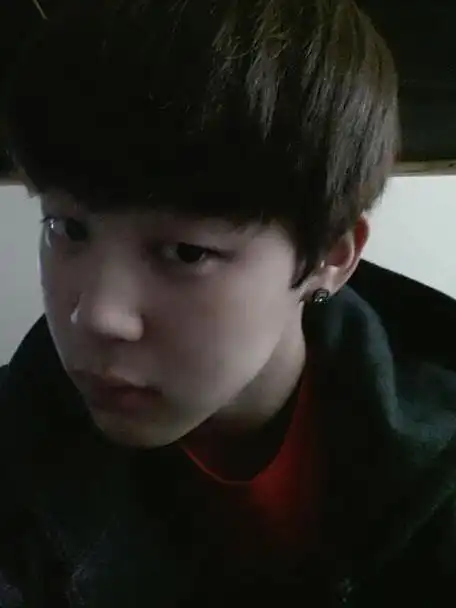 呵呵 去拍摄之前拍一张照片放上来再走 我会拍漂亮的照片哒 我会期待