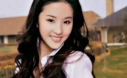 只用了3张照片,就获得75万人点赞,刘亦菲又火了