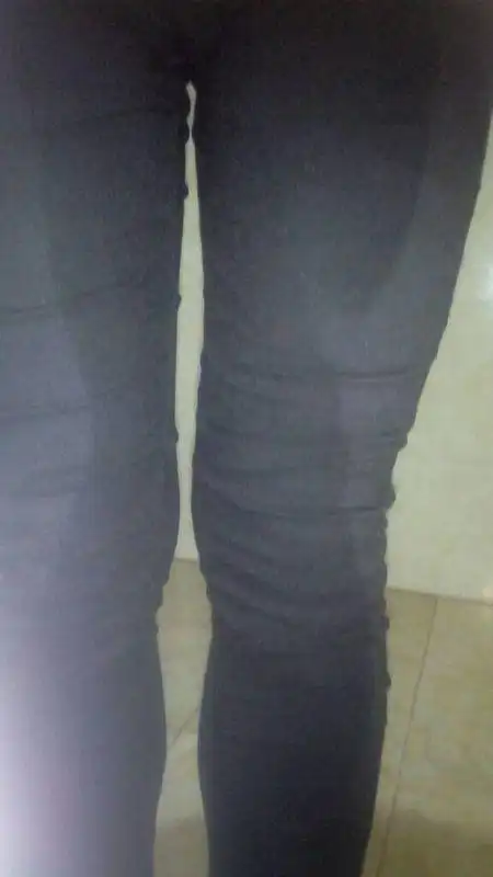 我是女孩,我想故意尿裤子,要怎么做