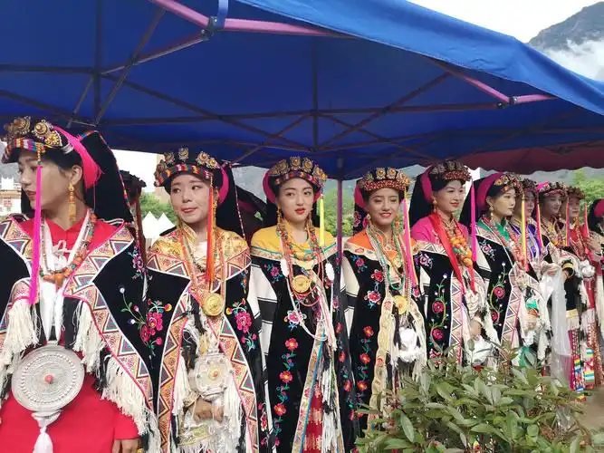 回顾一下丹巴选美大赛的美人美景