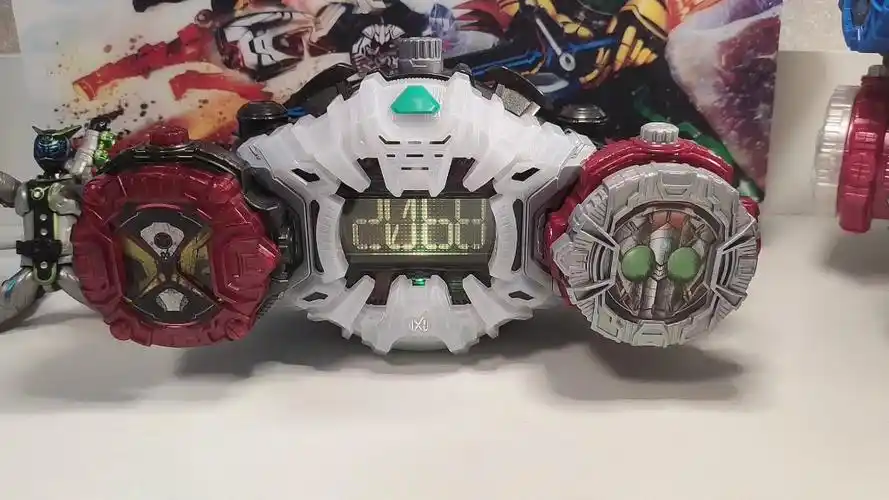 omo扭蛋假面骑士格连星币骑士手表