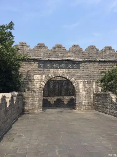 重登齐长城烽火台,感受城市的沧桑巨变!