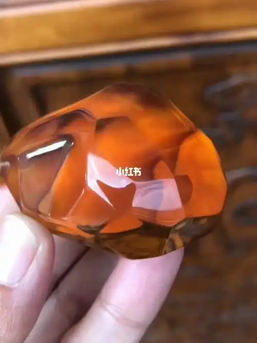 缅甸茶珀随形吊坠