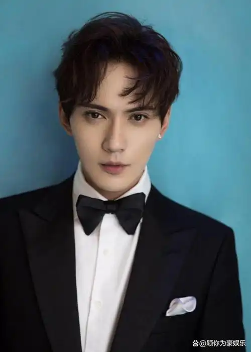 就刚才,备受瞩目的演员徐正溪突然宣布告别演员岗位,这一消息如平地