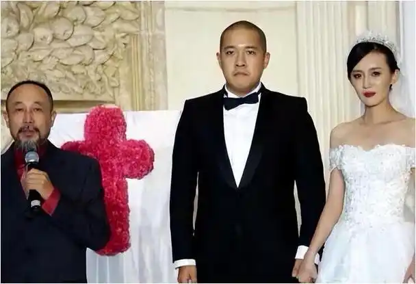 张丰毅父子破冰:从隔阂到理解,父子情深终得重塑