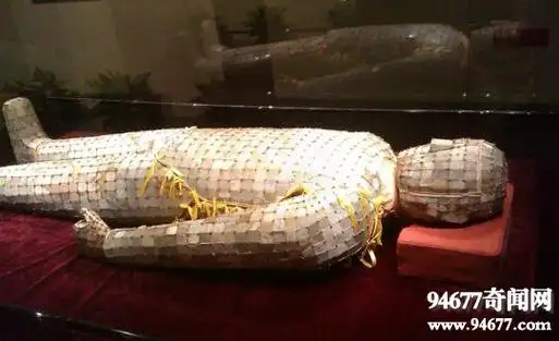 活人俑制作过程,荷兰活人俑(骨骼清晰可见)