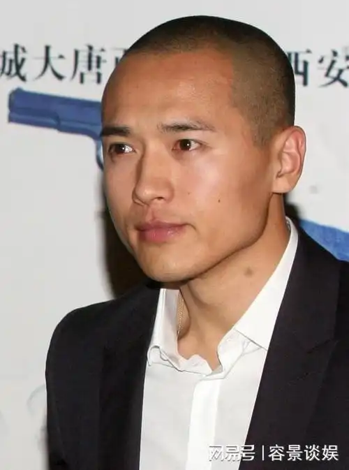 9大海岩男郎今昔对比有人成油王有人改名又换脸