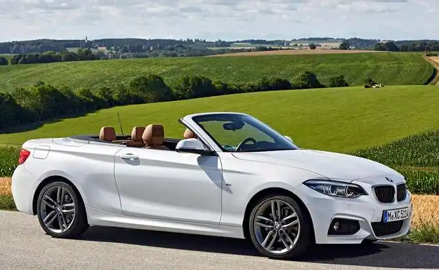 30万就能买到的四座敞篷车四缸机配8at还是宝马