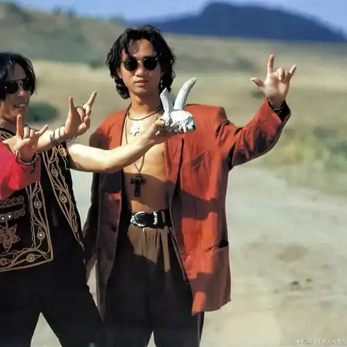 老照片之1991年beyond乐队非洲肯尼亚之行,年轻的不像话 676767