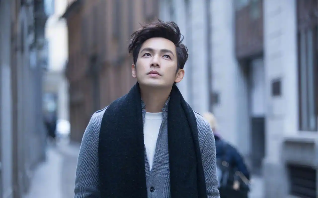 钟汉良《一路繁花相送》剧照图片桌面壁纸高清大图预览1920×1200