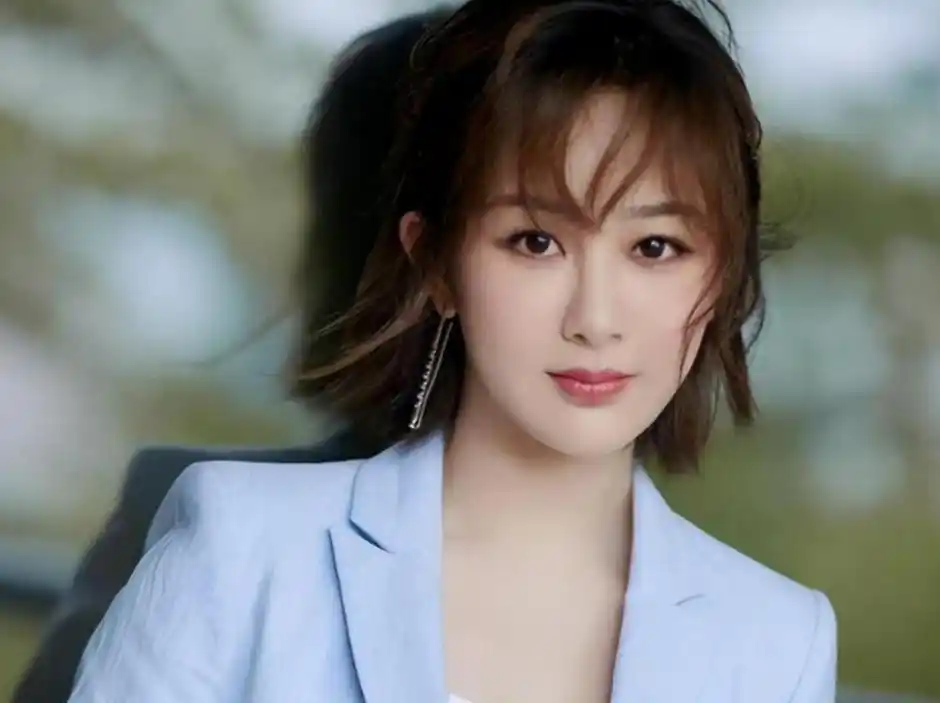 杨紫与王莎莎:同为童星出道,发展道路却大相径庭 杨紫和王莎莎,两位曾