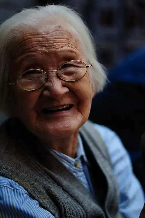 田子坊扫街——慈祥的老人