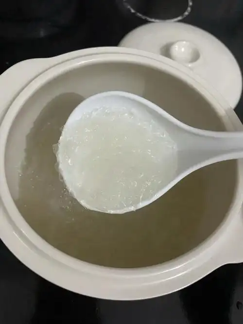 手残党炖燕窝
