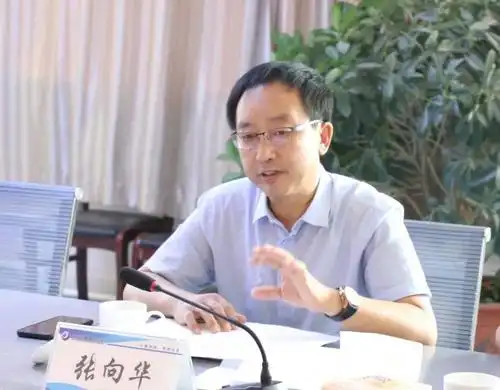 自治区旗县区贯通四个中心我帮你深度融合推进工作组到我旗调研