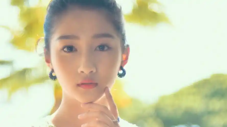 电脑壁纸 明星 大陆明星 清纯美少女关晓彤唯美写真