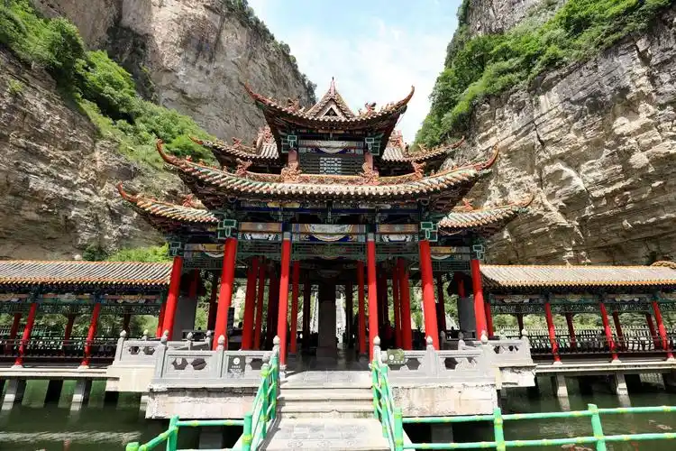 山西省五台山名胜古迹著名景点寺院世界文化山西十大旅游景点排行榜之